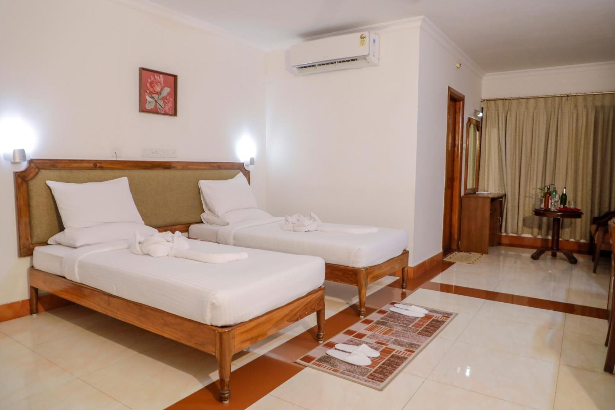 Hotel Golden Anchor ,Paradeep Paradip Garh ภายนอก รูปภาพ