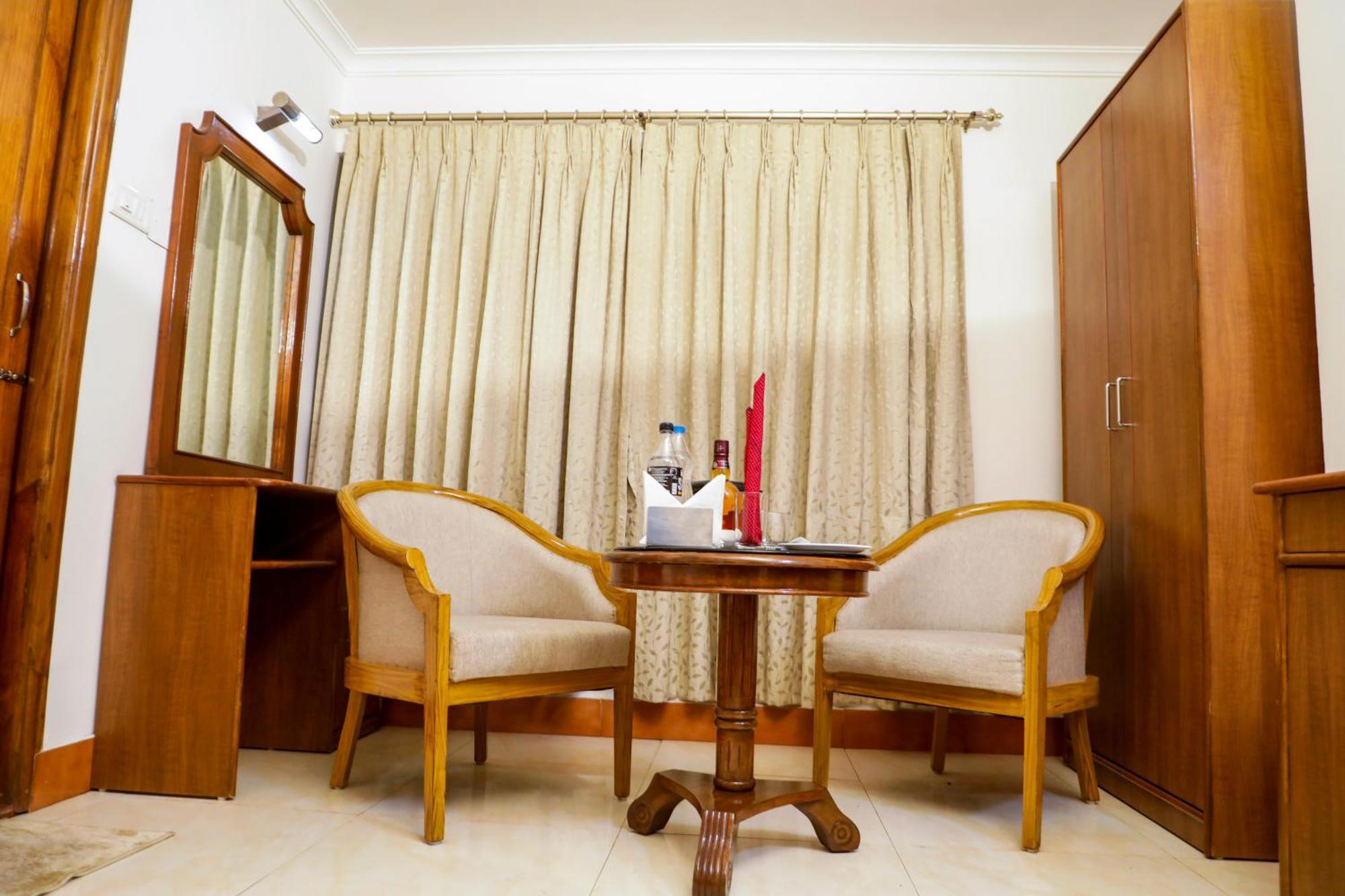 Hotel Golden Anchor ,Paradeep Paradip Garh ภายนอก รูปภาพ