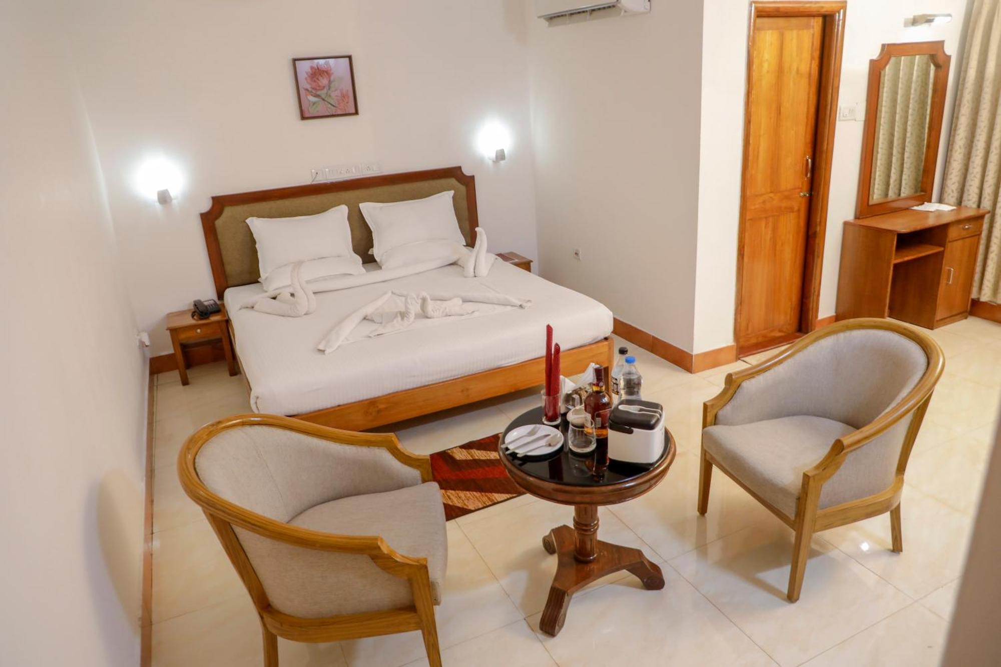 Hotel Golden Anchor ,Paradeep Paradip Garh ภายนอก รูปภาพ